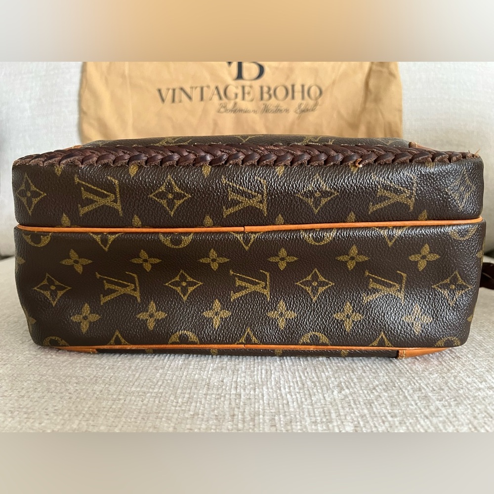Vintage Boho Louis Vuitton Crossbody Bag - Picture 11 of 14